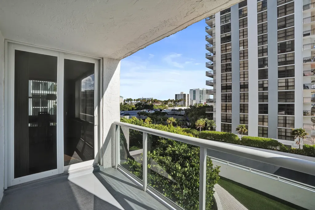 3015 N Ocean Boulevard Fort Lauderdale FL 33308