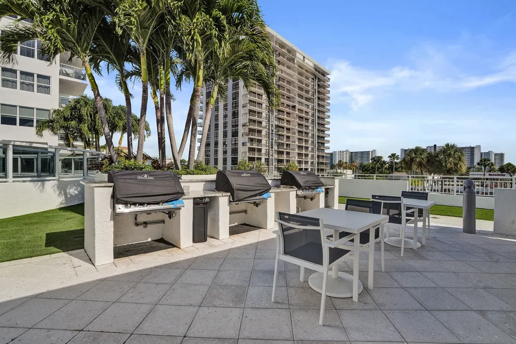 3015 N Ocean Boulevard Fort Lauderdale FL 33308