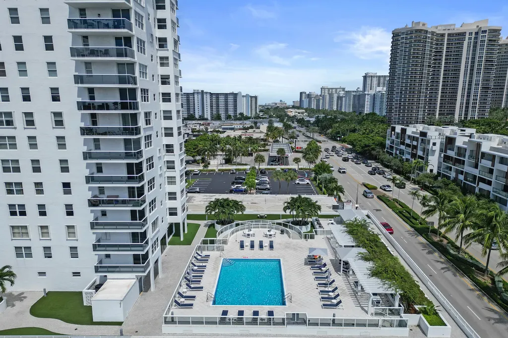 3015 N Ocean Boulevard Fort Lauderdale FL 33308