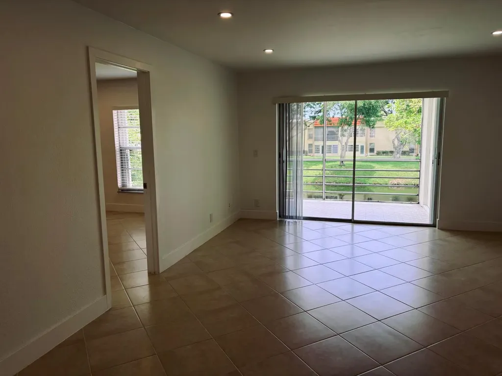 2900 Fiore Way Delray Beach FL 33445