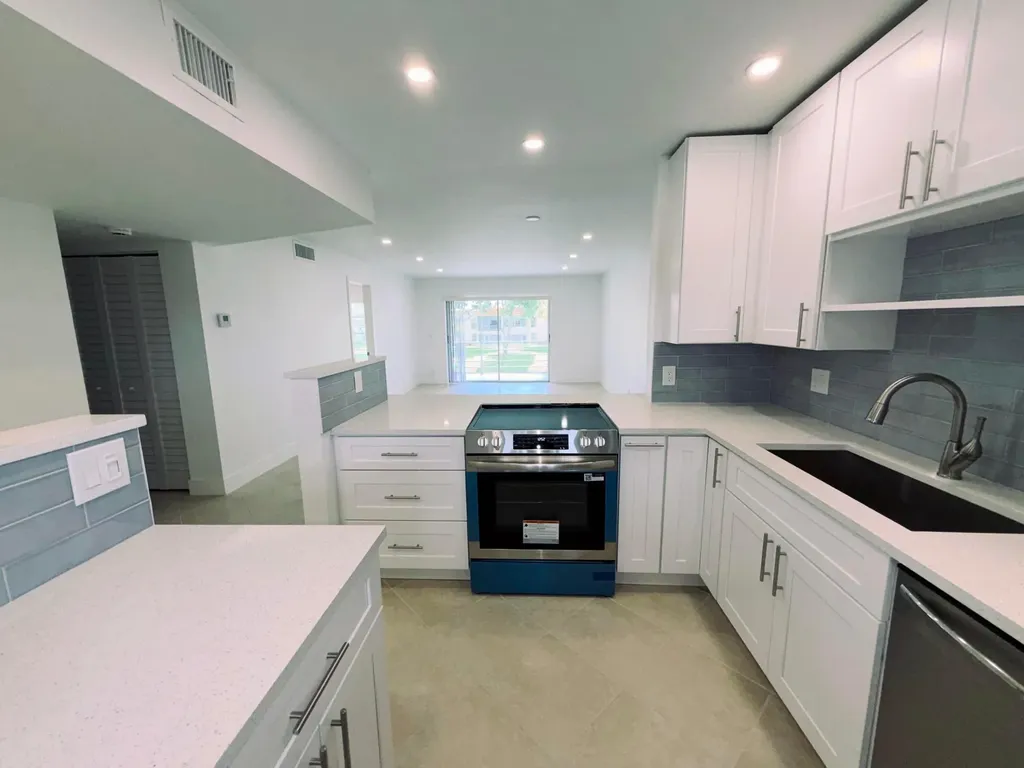 2900 Fiore Way Delray Beach FL 33445
