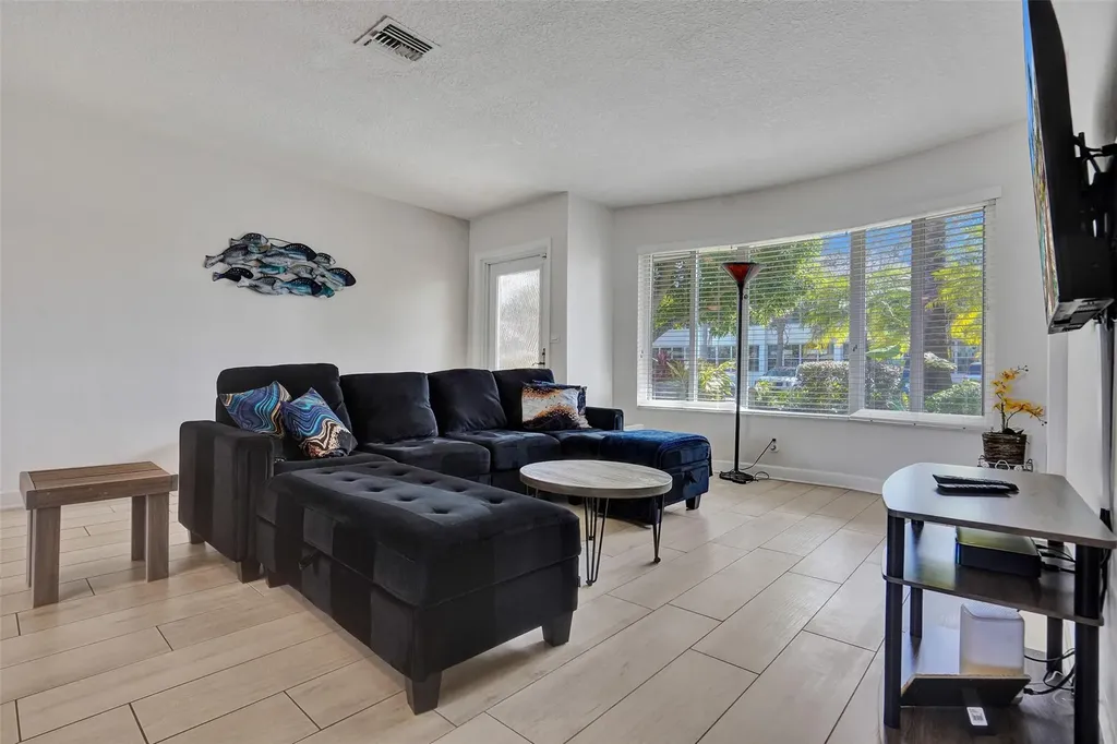 2265 SE 12th Street Pompano Beach FL 33062