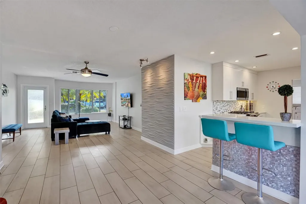 2265 SE 12th Street Pompano Beach FL 33062