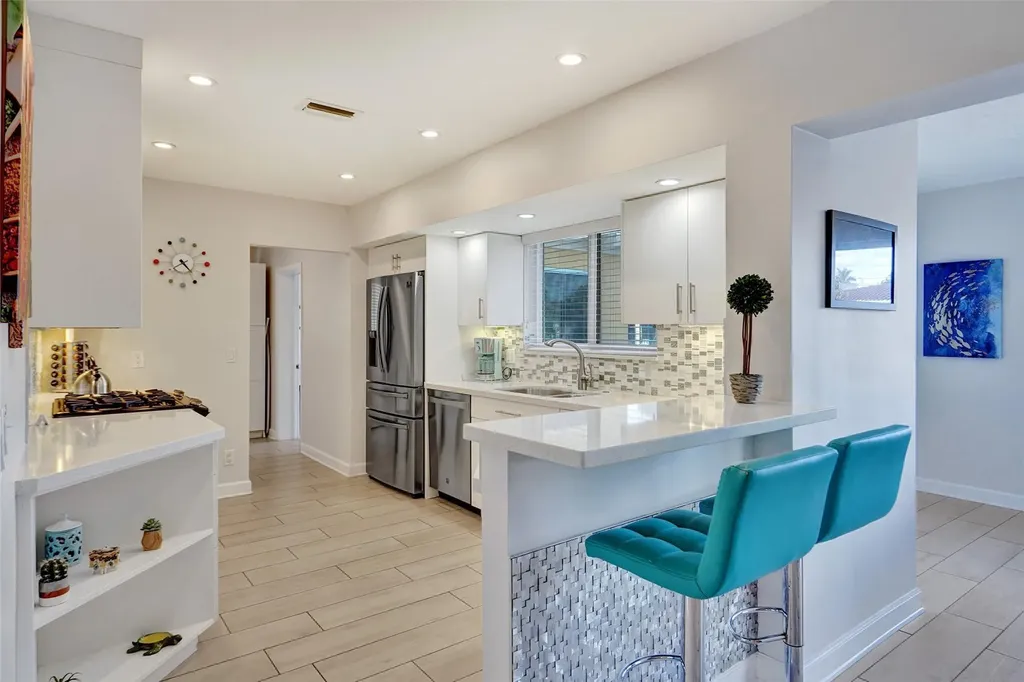 2265 SE 12th Street Pompano Beach FL 33062