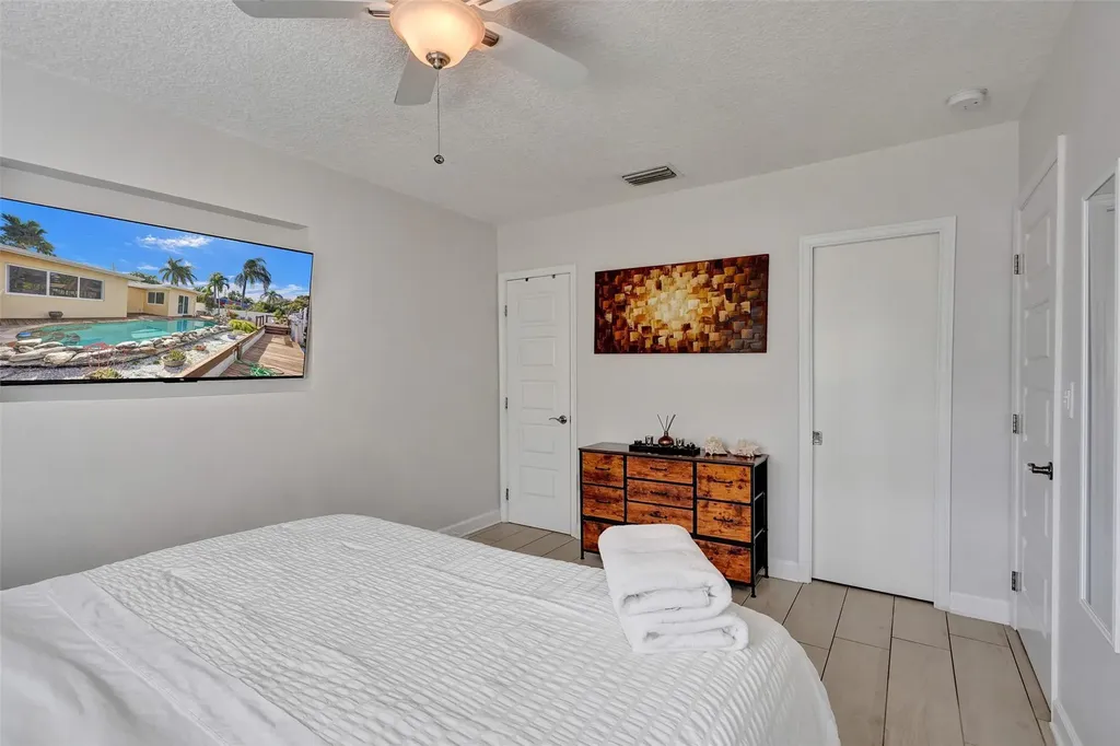 2265 SE 12th Street Pompano Beach FL 33062