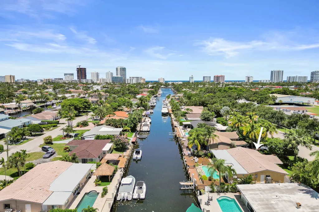 2265 SE 12th Street Pompano Beach FL 33062