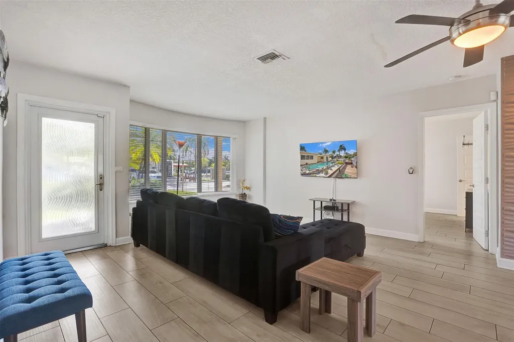 2265 SE 12th Street Pompano Beach FL 33062