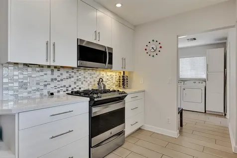 2265 SE 12th Street Pompano Beach FL 33062