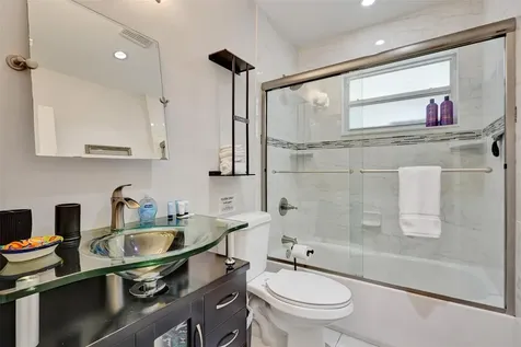 2265 SE 12th Street Pompano Beach FL 33062