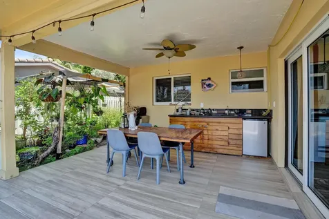 2265 SE 12th Street Pompano Beach FL 33062
