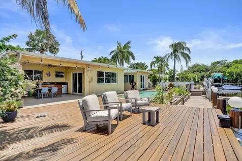 2265 SE 12th Street Pompano Beach FL 33062