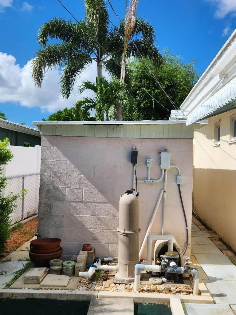 111 SE 7th Street Pompano Beach FL 33060