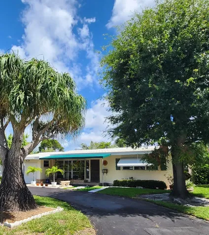 111 SE 7th Street Pompano Beach FL 33060