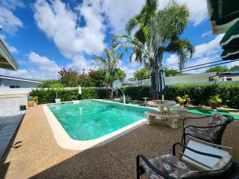111 SE 7th Street Pompano Beach FL 33060