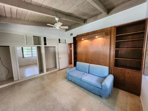111 SE 7th Street Pompano Beach FL 33060