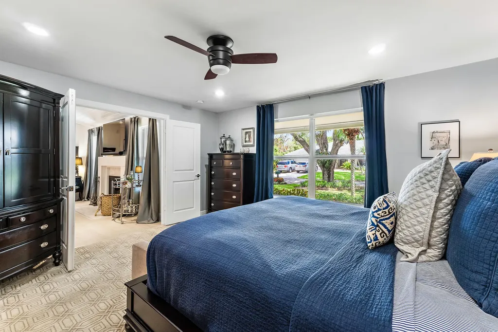 10 Bentwood Road Palm Beach Gardens FL 33418
