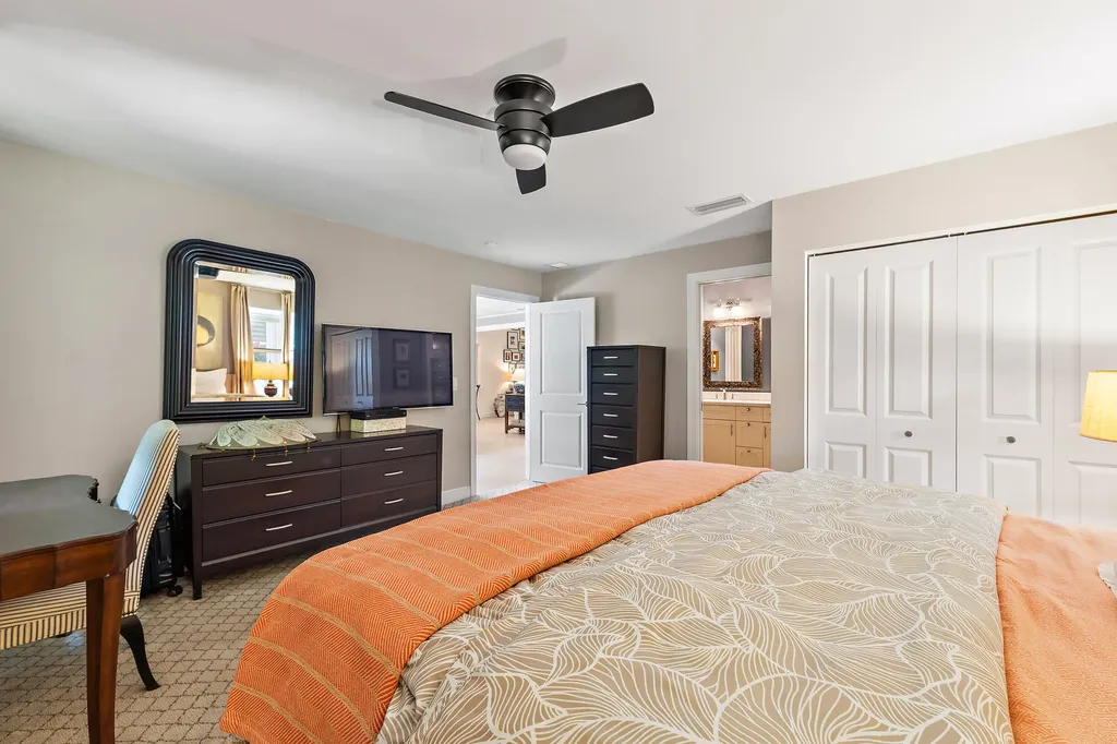 10 Bentwood Road Palm Beach Gardens FL 33418