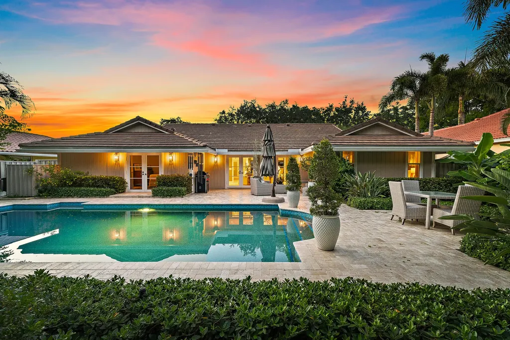 10 Bentwood Road Palm Beach Gardens FL 33418