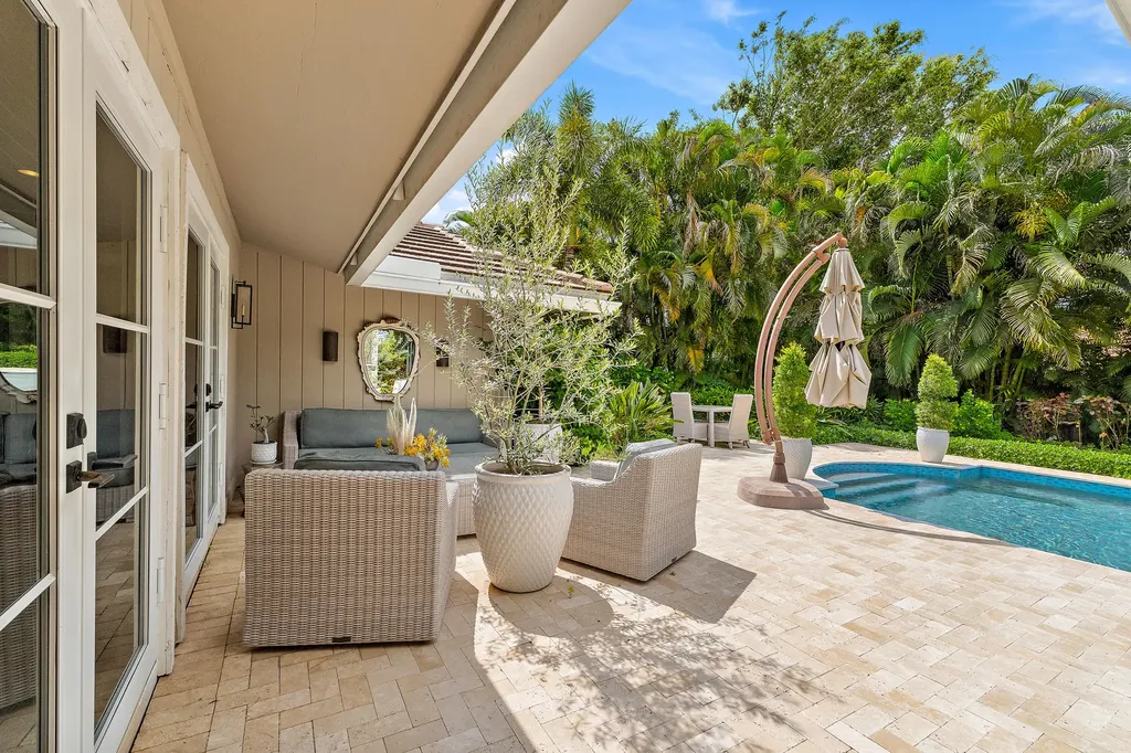 10 Bentwood Road Palm Beach Gardens FL 33418