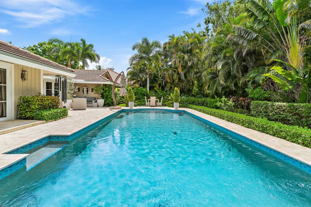 10 Bentwood Road Palm Beach Gardens FL 33418