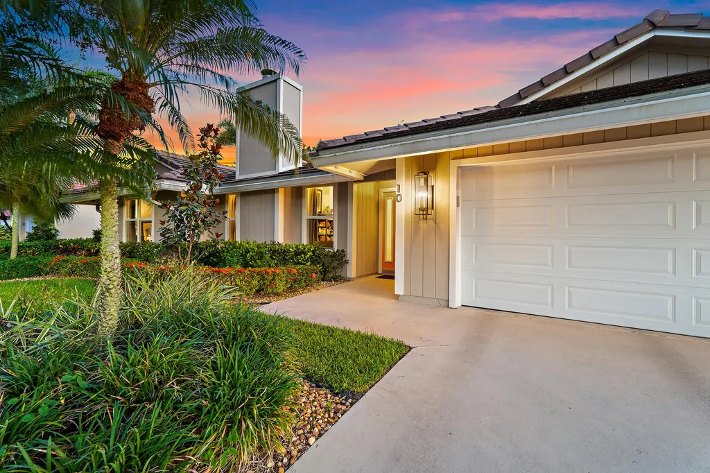 10 Bentwood Road Palm Beach Gardens FL 33418