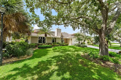 10 Bentwood Road Palm Beach Gardens FL 33418