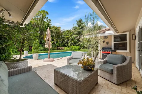 10 Bentwood Road Palm Beach Gardens FL 33418