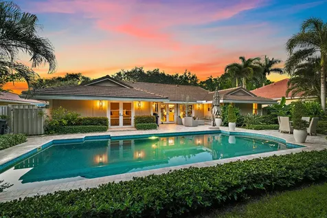 10 Bentwood Road Palm Beach Gardens FL 33418