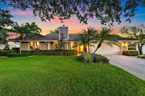 10 Bentwood Road Palm Beach Gardens FL 33418