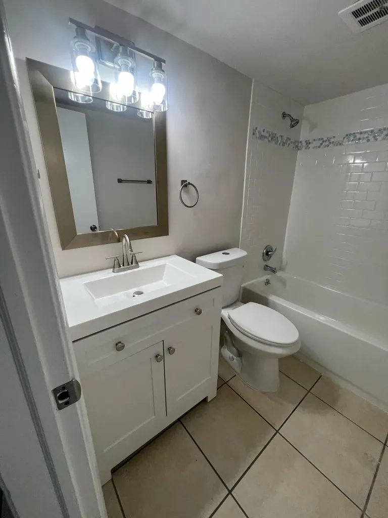 4670 NE 5th Avenue Boca Raton FL 33431