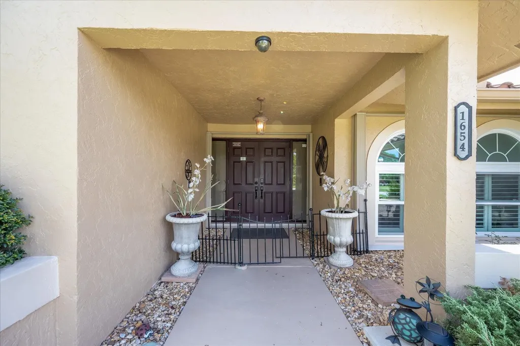 1654 Farmington Circle Wellington FL 33414