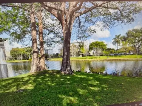 2308 S Cypress Bend Drive Pompano Beach FL 33069