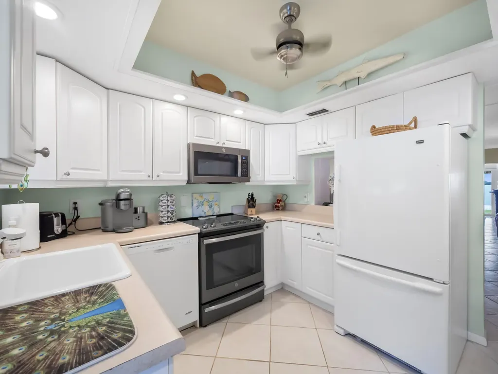 52 Yacht Club Drive North Palm Beach FL 33408