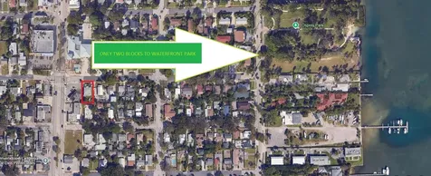 528 49th Street West Palm Beach FL 33407