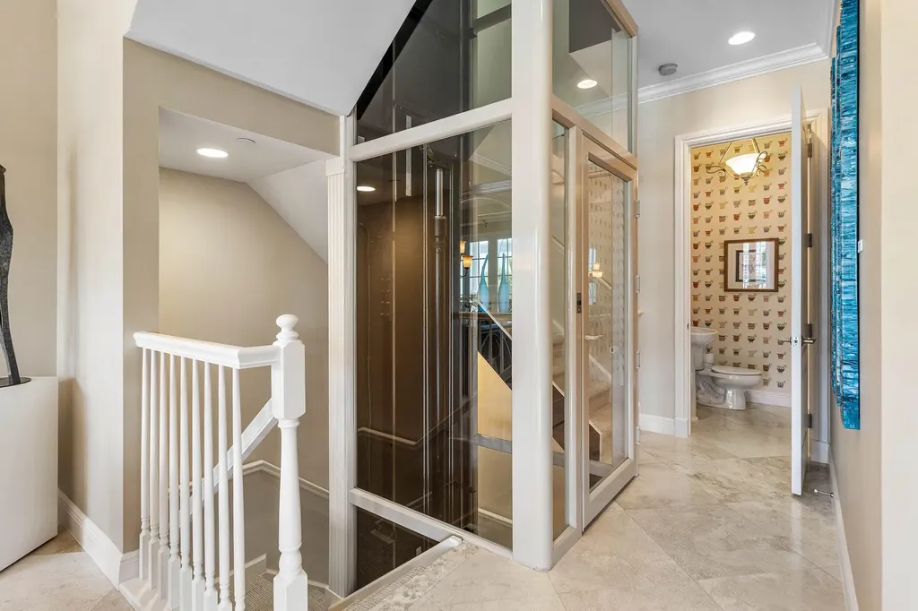 26 Marina Gardens Drive Palm Beach Gardens FL 33410