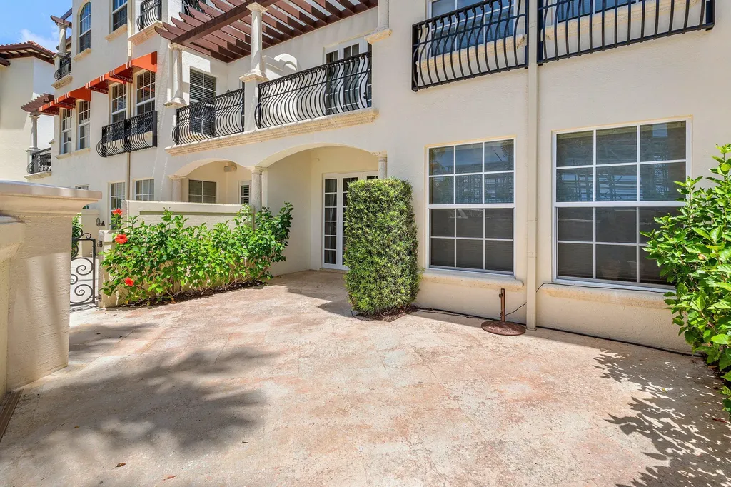 26 Marina Gardens Drive Palm Beach Gardens FL 33410