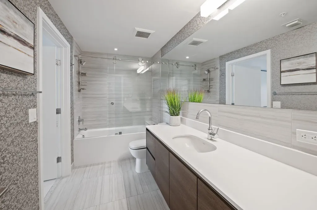 301 Altara Avenue Coral Gables FL 33146
