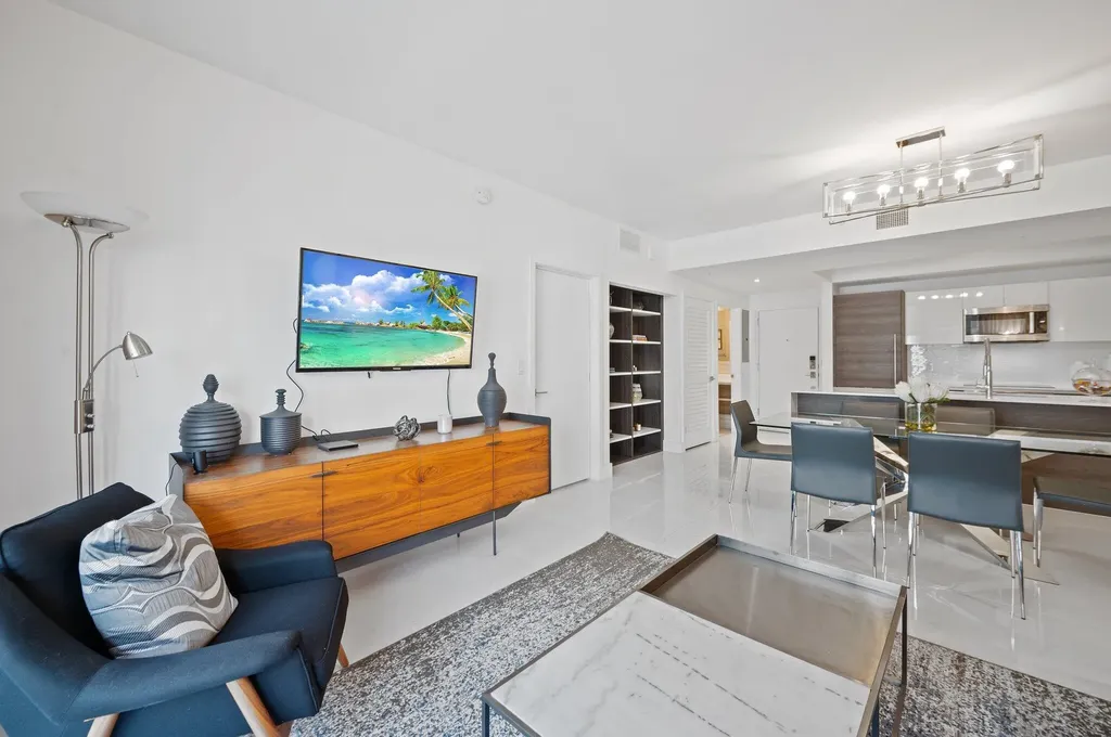 301 Altara Avenue Coral Gables FL 33146