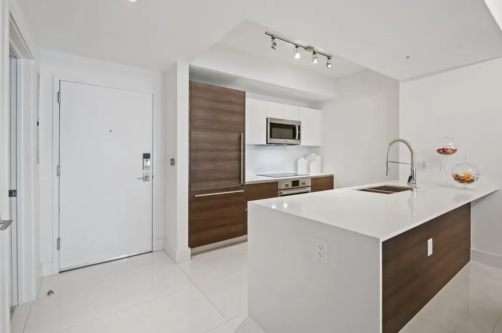 301 Altara Avenue Coral Gables FL 33146