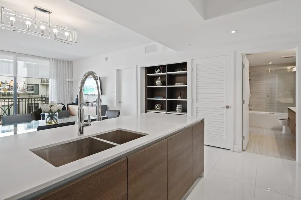 301 Altara Avenue Coral Gables FL 33146