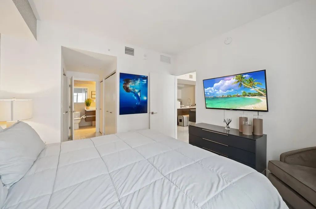 301 Altara Avenue Coral Gables FL 33146