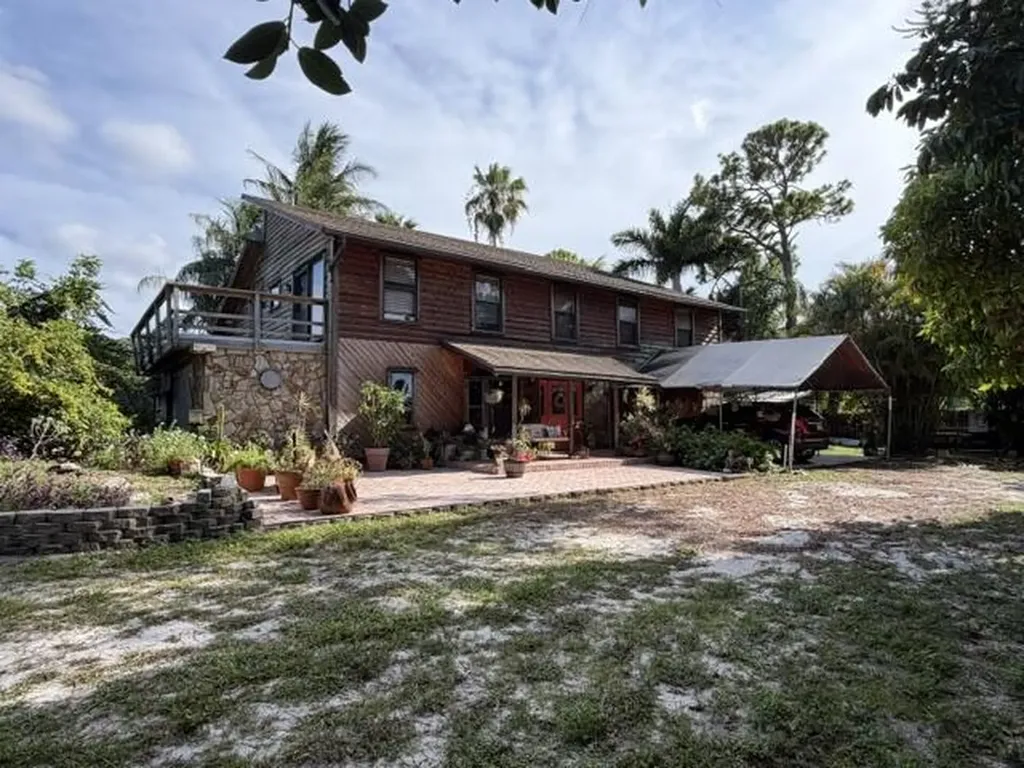 9219 Nickels Boynton Beach FL 33436