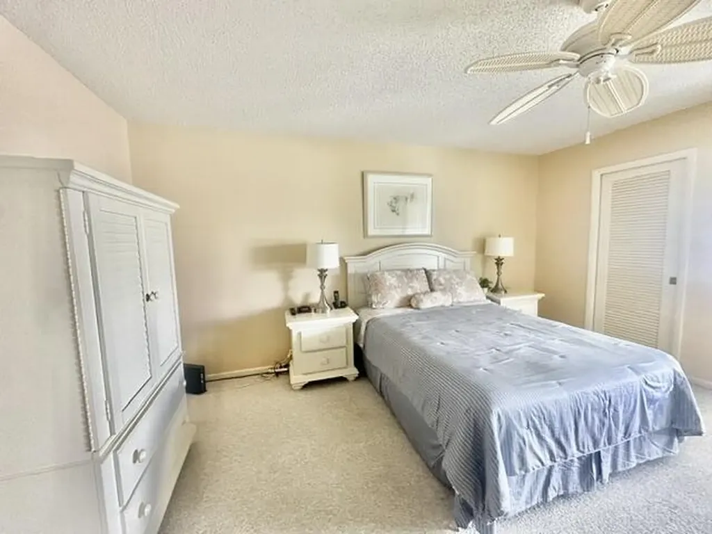 3018 Ainslie B Boca Raton FL 33434