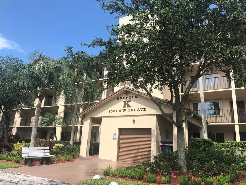 1001 SW 141st Avenue Pembroke Pines FL 33027