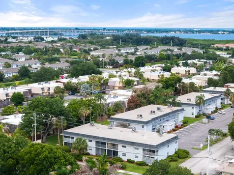 1166 6th Avenue Vero Beach FL 32960