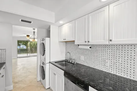 1166 6th Avenue Vero Beach FL 32960