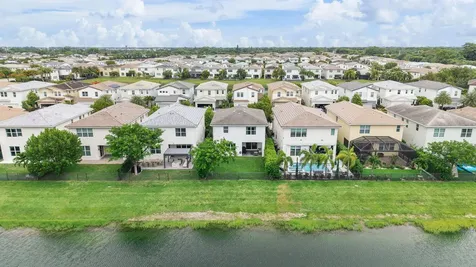 1070 Veleiros Boulevard Deerfield Beach FL 33064