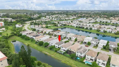 1070 Veleiros Boulevard Deerfield Beach FL 33064