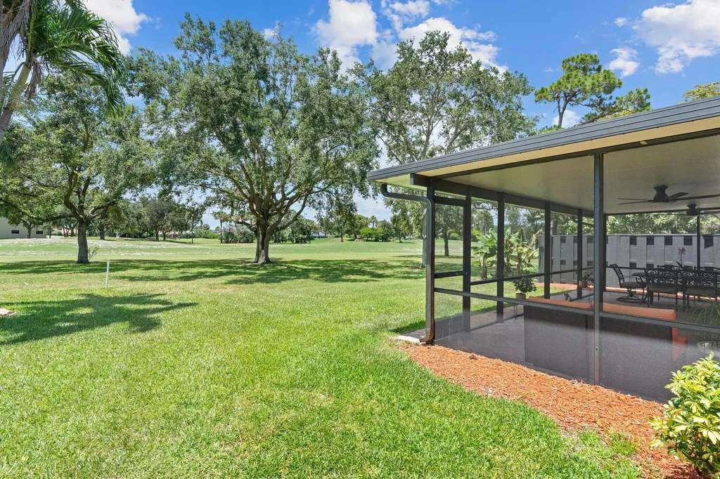 2247 Deer Creek Woodlands Way Deerfield Beach FL 33442