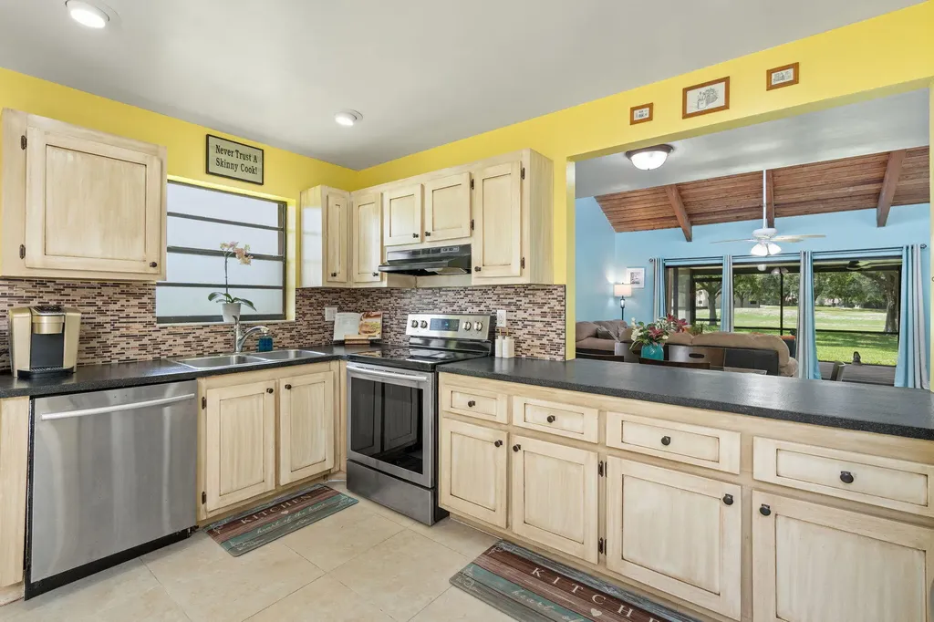 2247 Deer Creek Woodlands Way Deerfield Beach FL 33442
